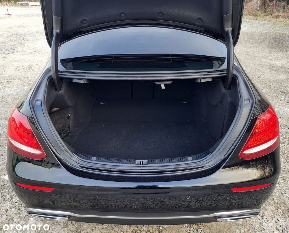 Mercedes-Benz Klasa E - 31