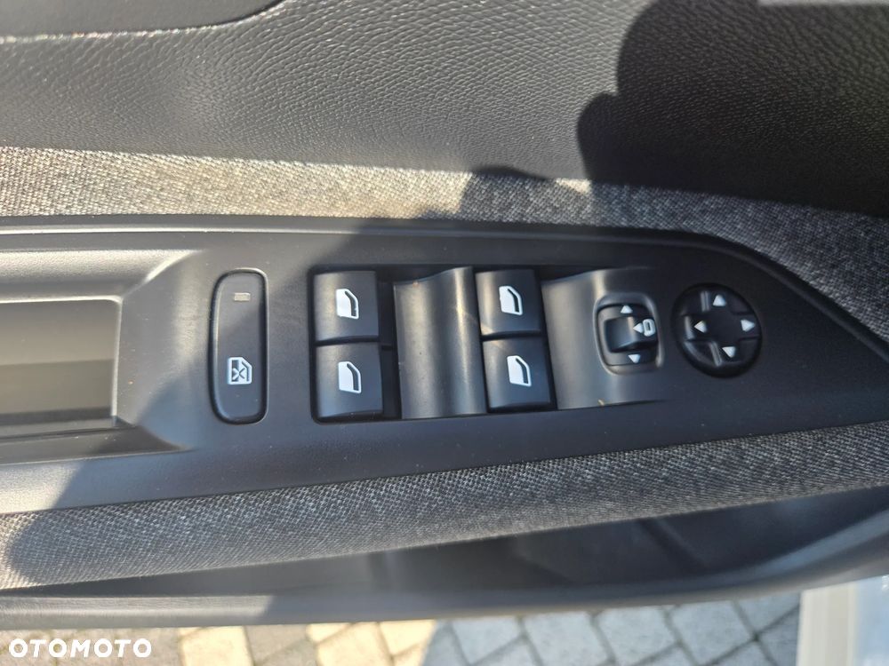 Peugeot 3008 BlueHDi 130 Stop & Start Active Business-Paket - 15