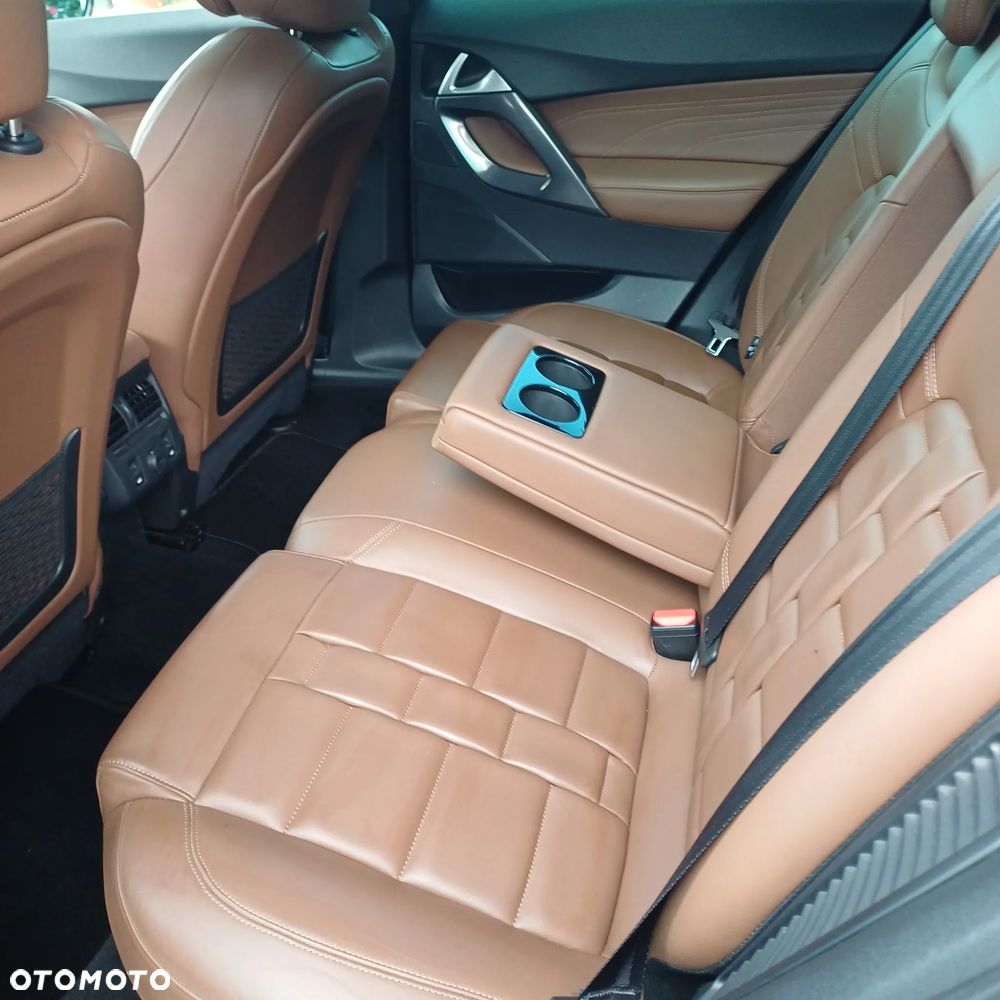 Citroën DS5 2.0 HDi Hybrid4 SoChic MCP - 11