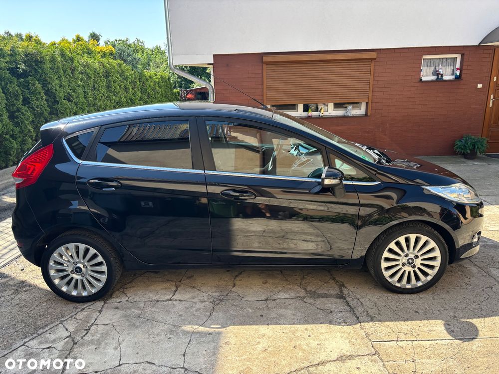 Ford Fiesta 1.4 Champions Edition - 4
