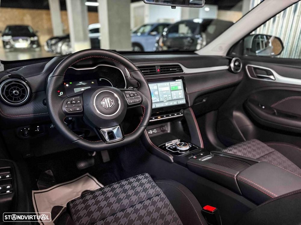 MG ZS EV 72.6 kWh Comfort OBC 11 kW - 16