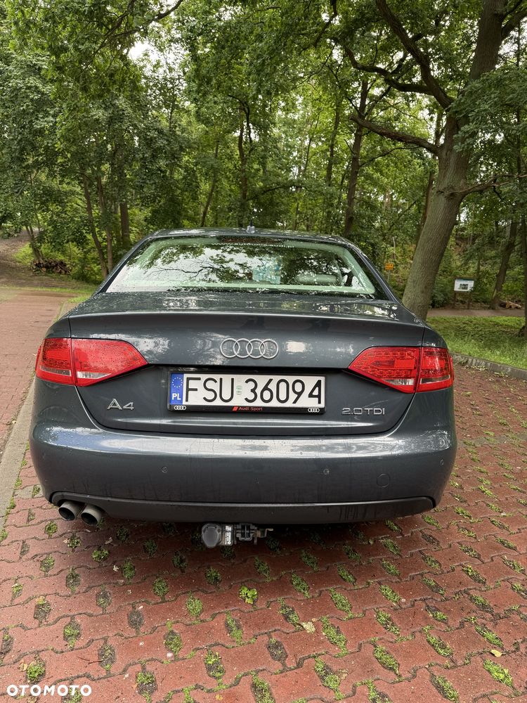 Audi A4 Limousine - 2