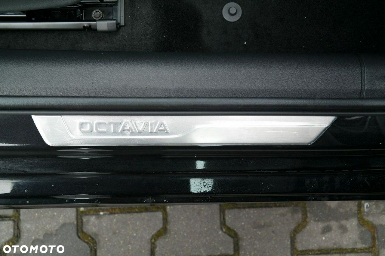 Skoda Octavia - 25