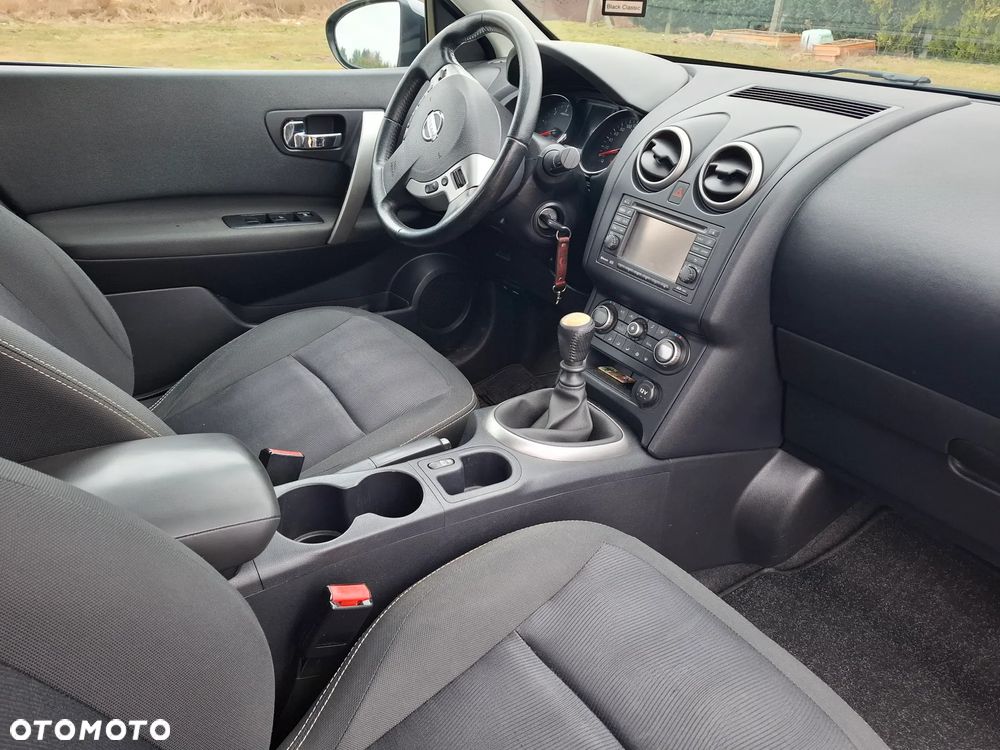 Nissan Qashqai 1.5 dCi DPF 360 - 5