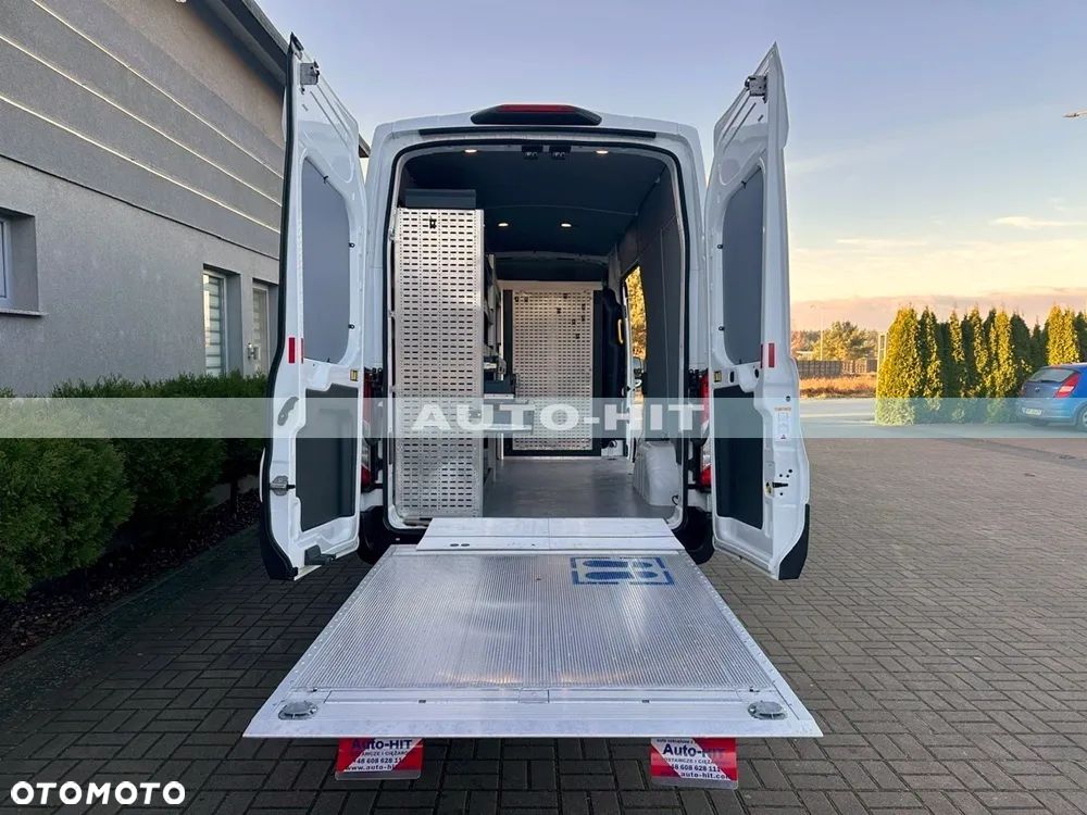 Ford Transit - 13