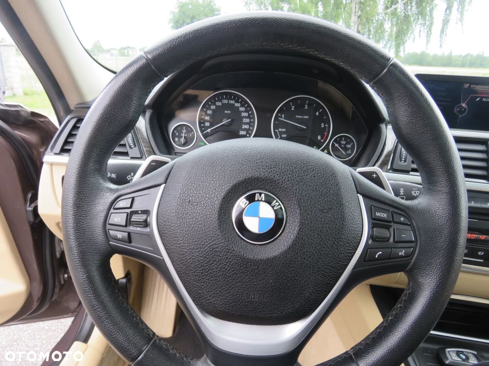 BMW Seria 3 320d Luxury Line - 19