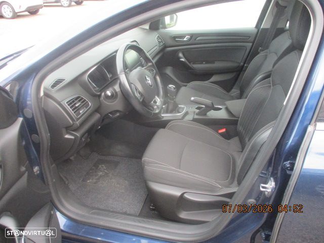 Renault Mégane Sport Tourer ENERGY dCi 110 BUSINESS - 6