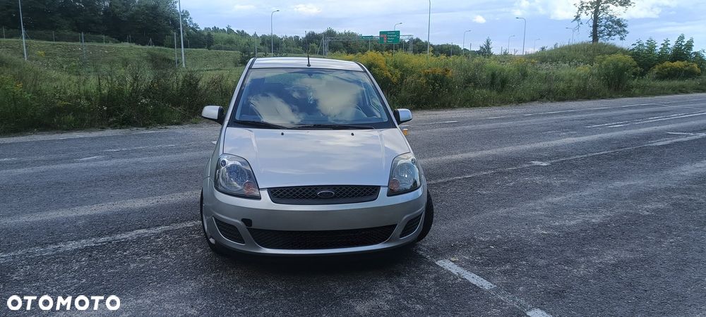 Ford Fiesta - 1