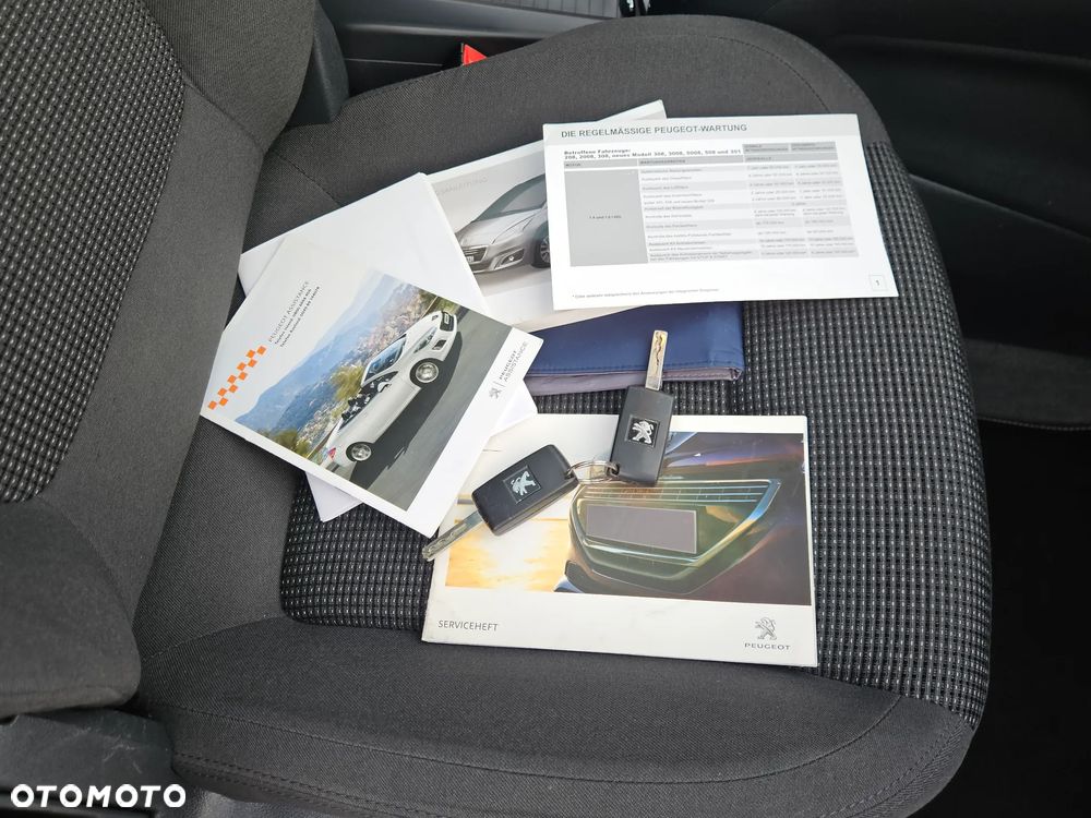 Peugeot 5008 e-HDI FAP 115 EGS6 Stop&Start Allure - 34