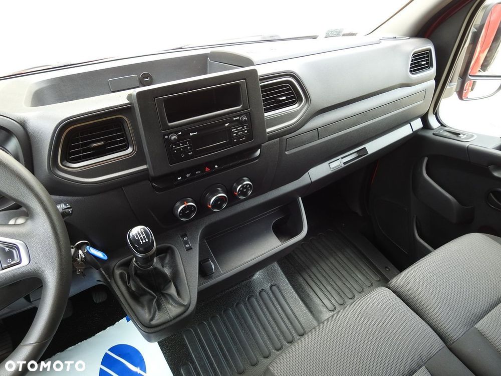 Renault MASTER PLANDEKA 10 PALET WEBASTO KLIMATYZACJA TEMPOMAT LEDY PNEUMATYKA  165KM - 36