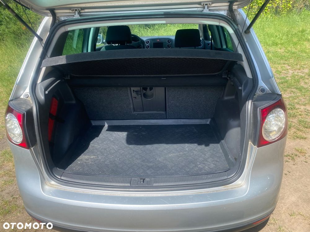 Volkswagen Golf Plus 1.6 FSI Comfortline Tiptr - 4