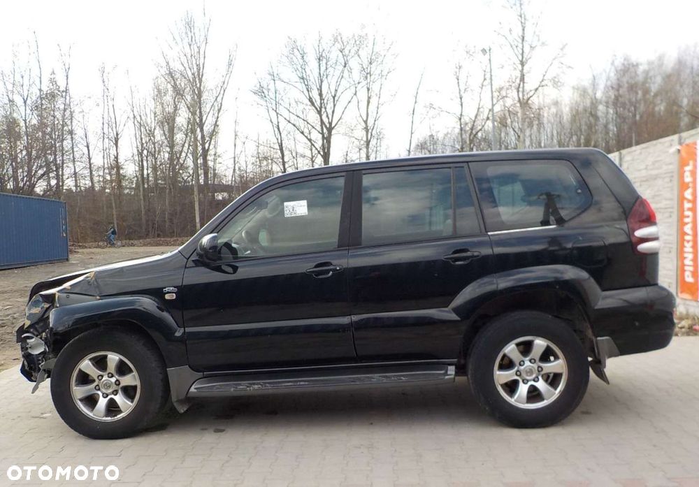 Toyota Land Cruiser - 16