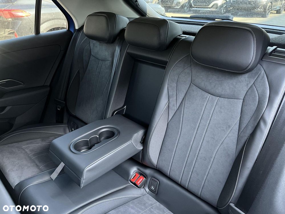 Volkswagen T-Roc - 17