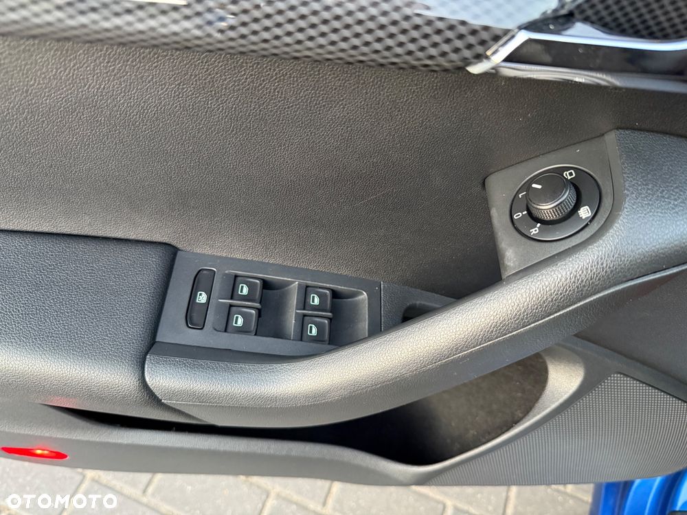 Skoda Octavia Combi 2.0 TDI RS - 24