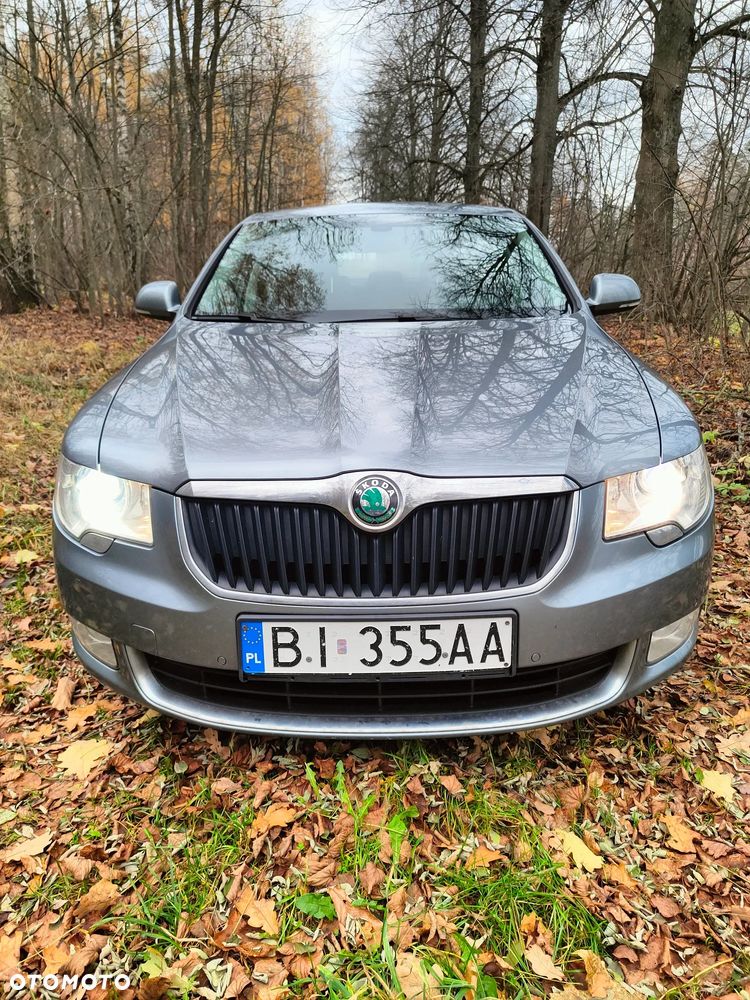 Skoda Superb 2.0 TDI 4x4 Elegance DSG - 8