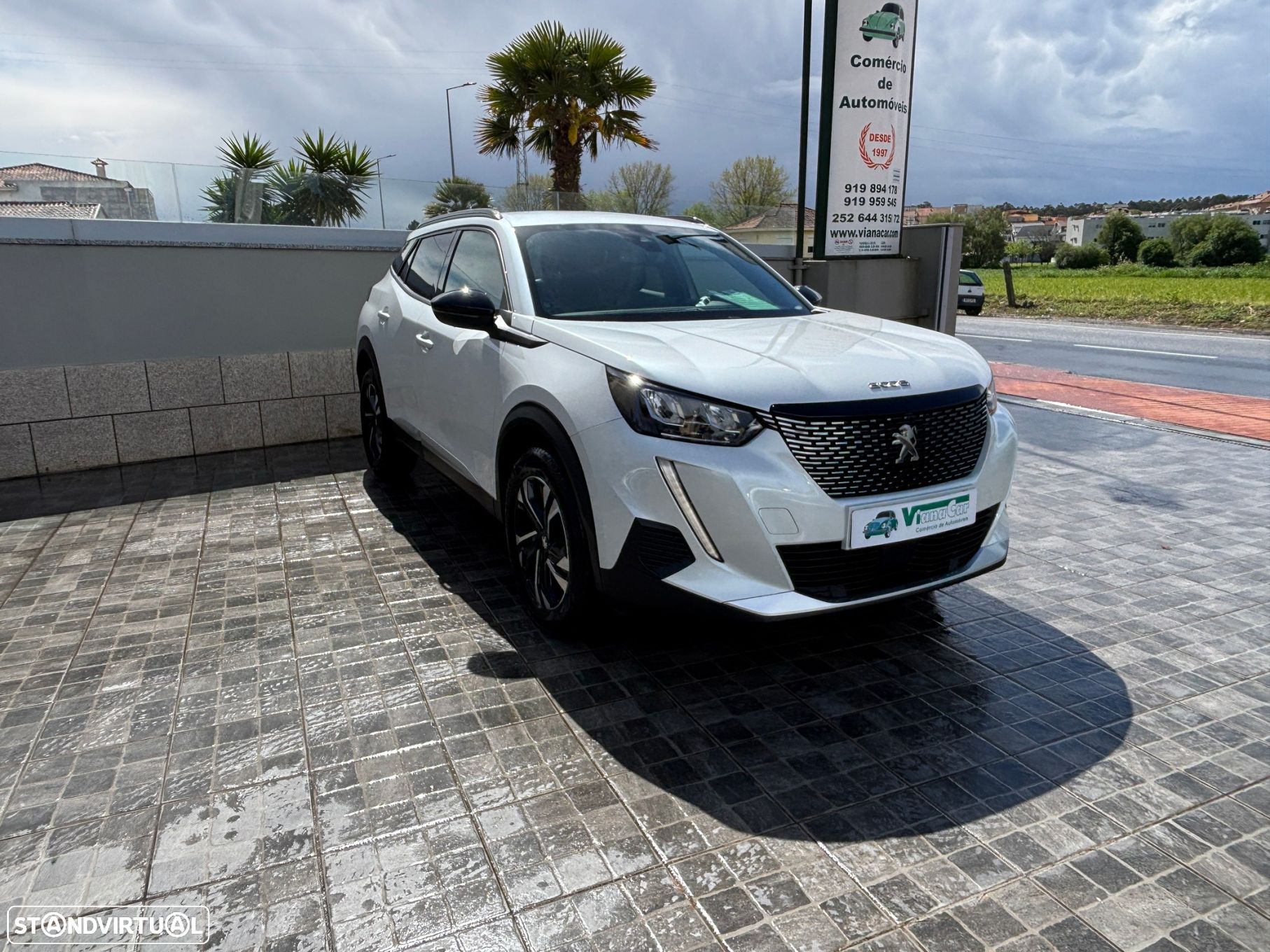 Peugeot 2008 1.2 PureTech Allure Pack - 1