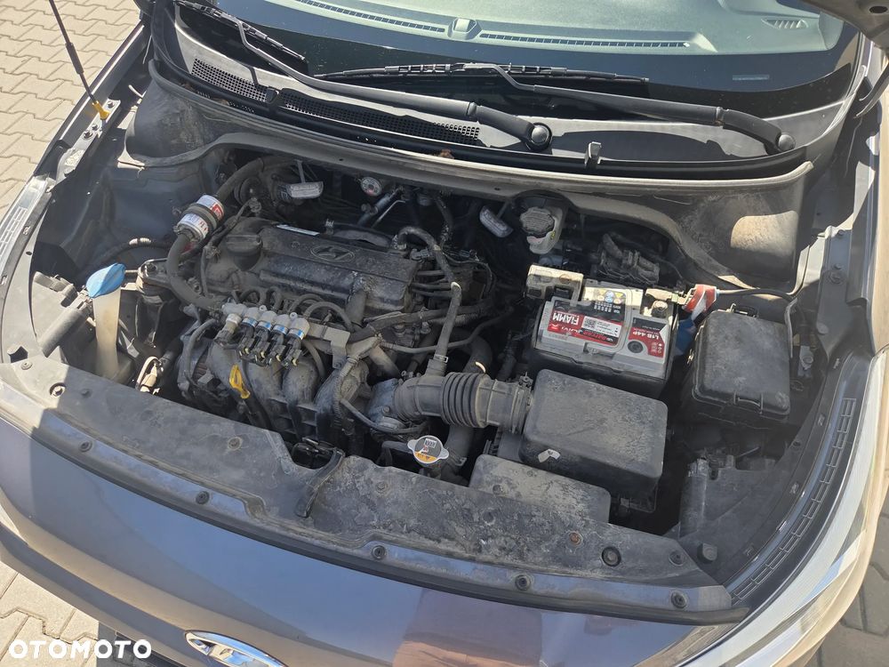 Hyundai i20 1.2 Fresh - 9