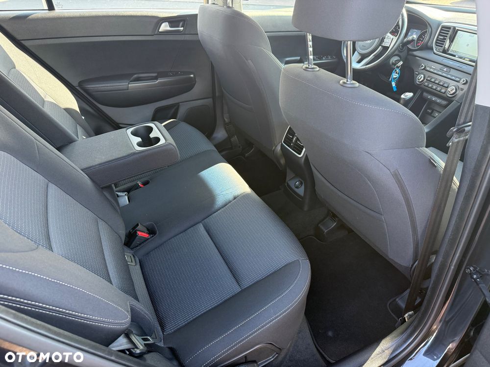 Kia Sportage 1.6 GDI L Business Line Plus 2WD - 11