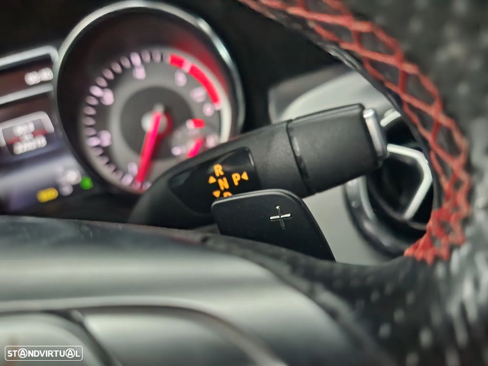 Mercedes-Benz GLA 220 CDI AMG Line 4-Matic - 14
