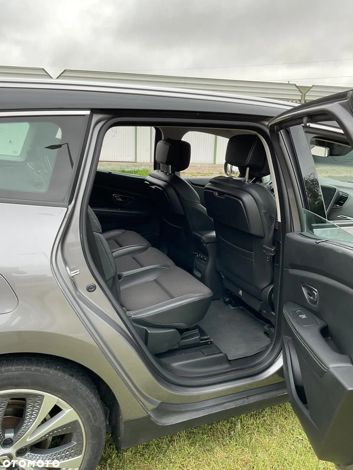 Renault Scenic 1.6 dCi Energy Limited - 9