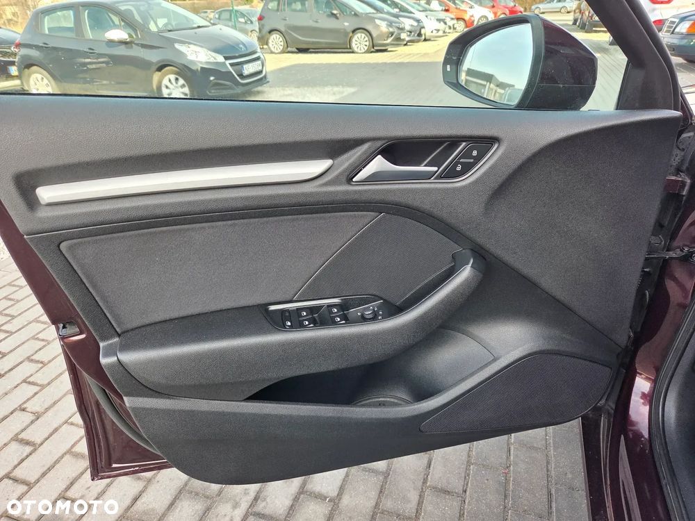Audi A3 Sportback 2.0 TDI (clean diesel) Attraction - 33