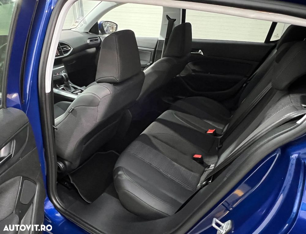 Peugeot 308 PureTech 130 EAT6 Stop & Start GT-Line Edition - 17