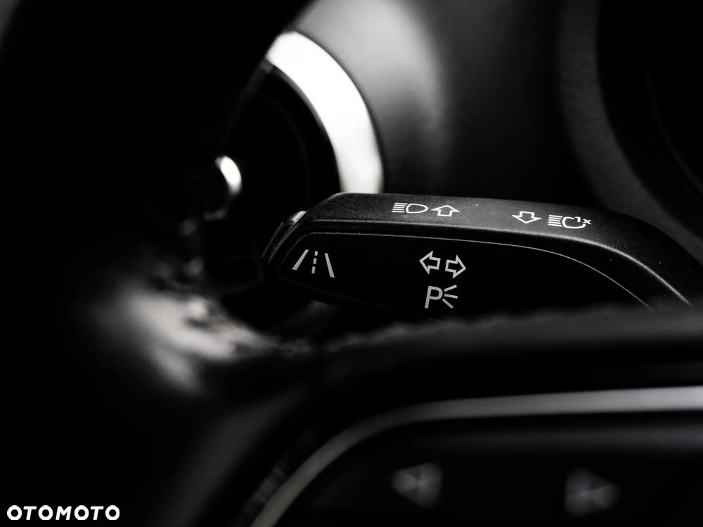 Audi A3 Sportback 2.0 TDI S line Sportpaket - 17