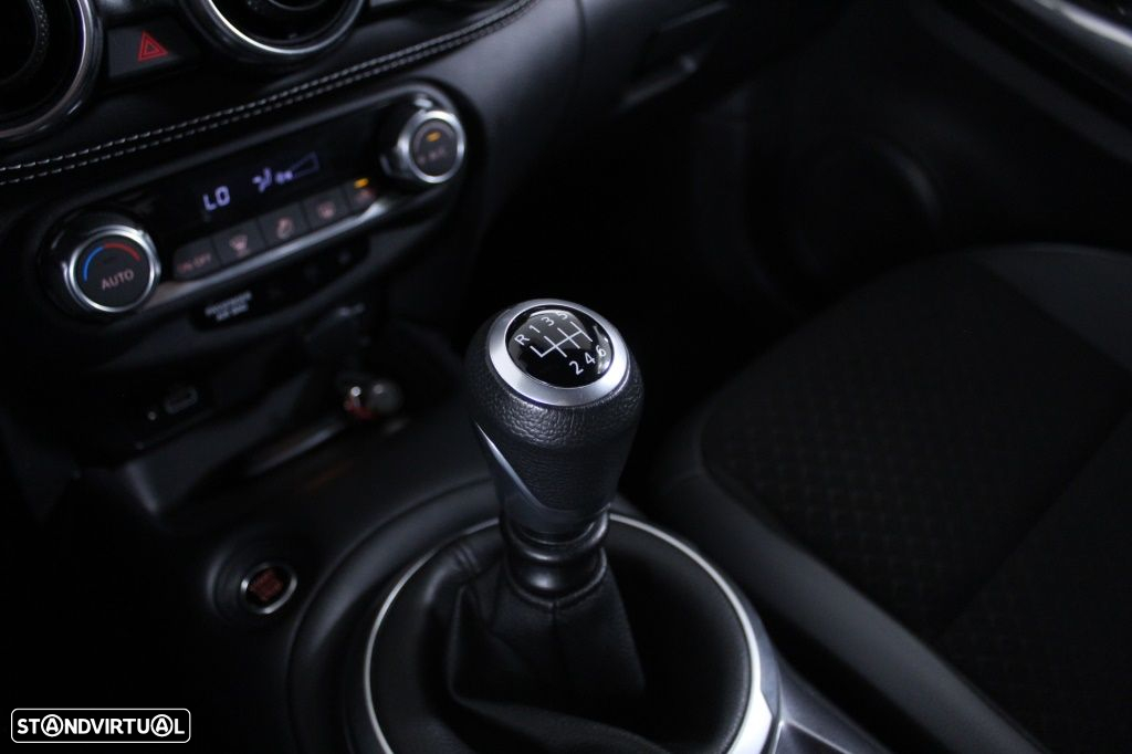 Nissan Juke 1.0 DIG-T N-Connecta - 29