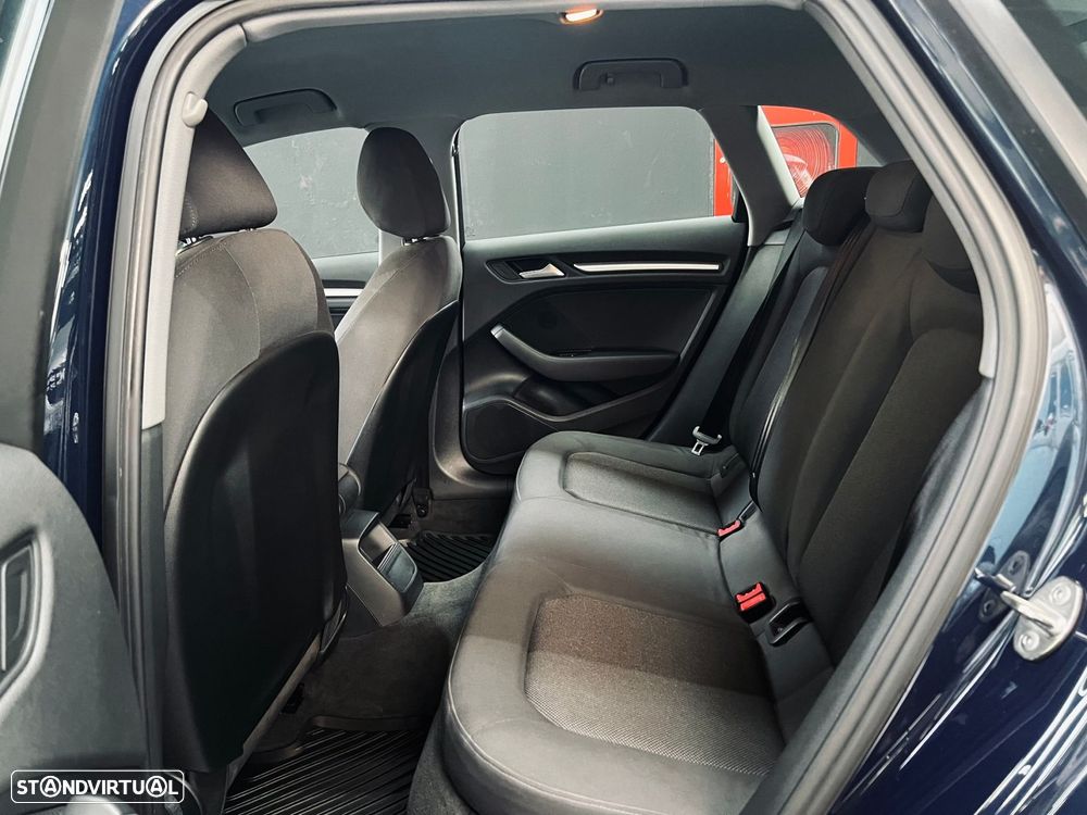 Audi A3 Sportback 1.6 TDI - 24