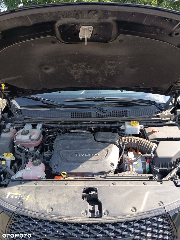 Chrysler Pacifica - 12