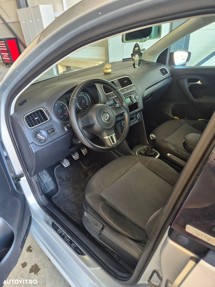 Volkswagen Polo 1.6 TDI CR DPF Highline - 8