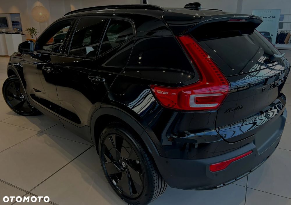 Volvo XC 40 B4 AWD Ultimate Dark - 4