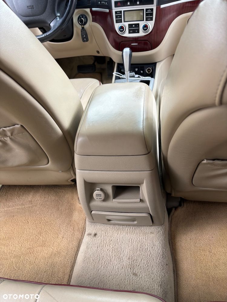 Hyundai Santa Fe 2.2 CRDi Executive - 17