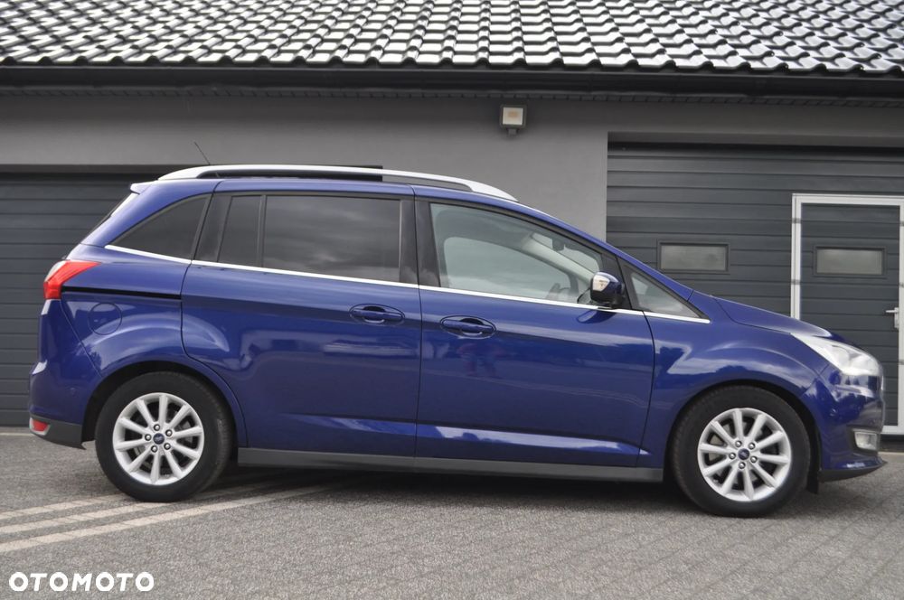 Ford Grand C-MAX - 27