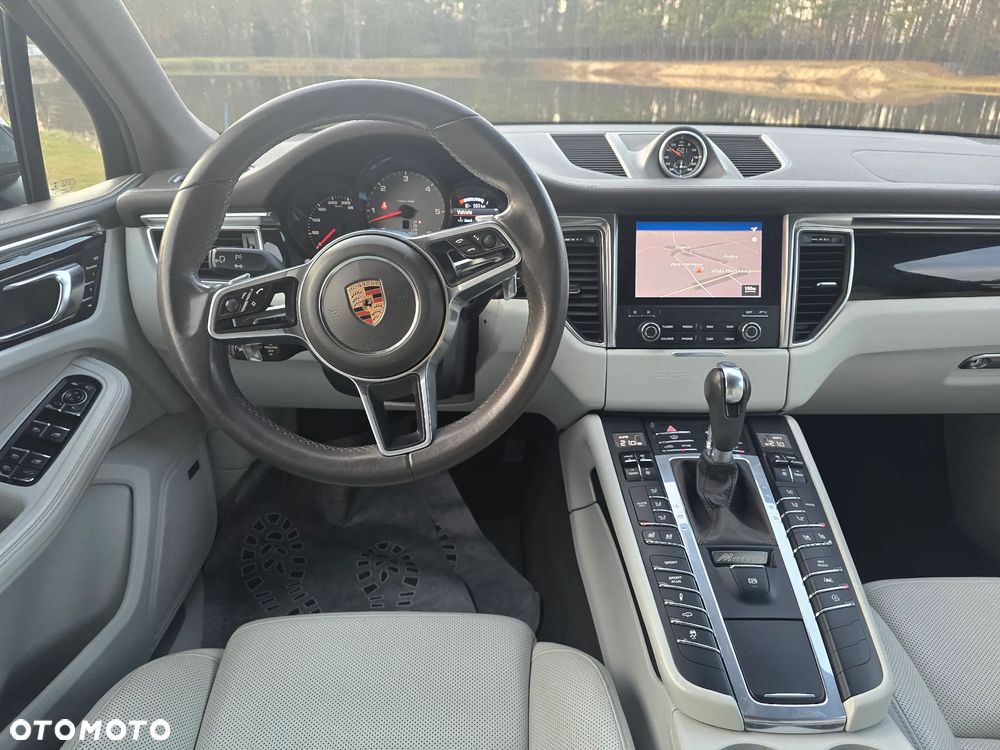 Porsche Macan - 19