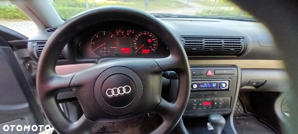 Audi A4 Avant - 7