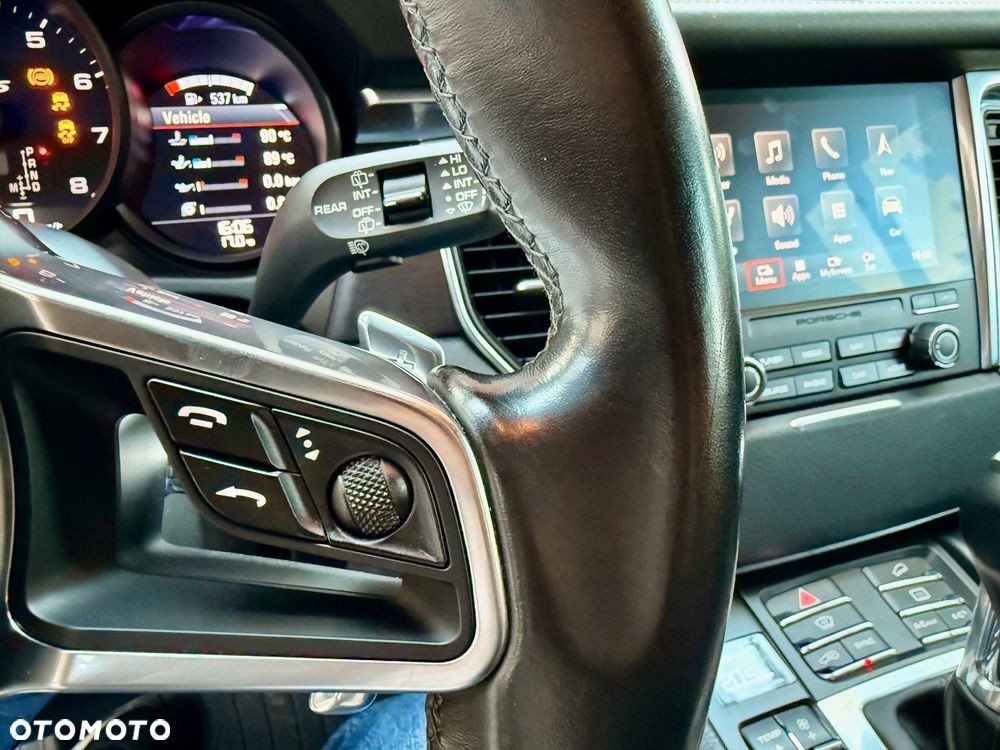 Porsche Macan GTS - 17