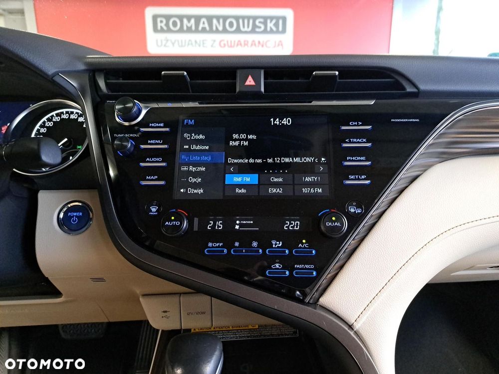 Toyota Camry 2.5 Hybrid Executive CVT - 20