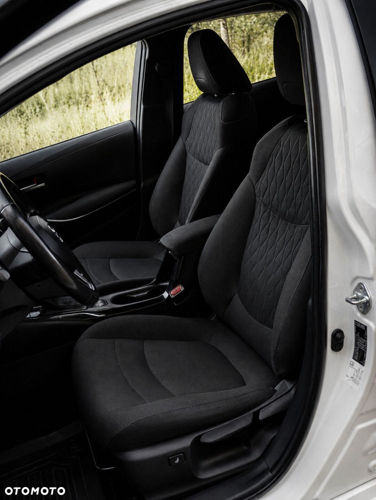 Toyota Corolla 1.8 Hybrid Comfort - 21