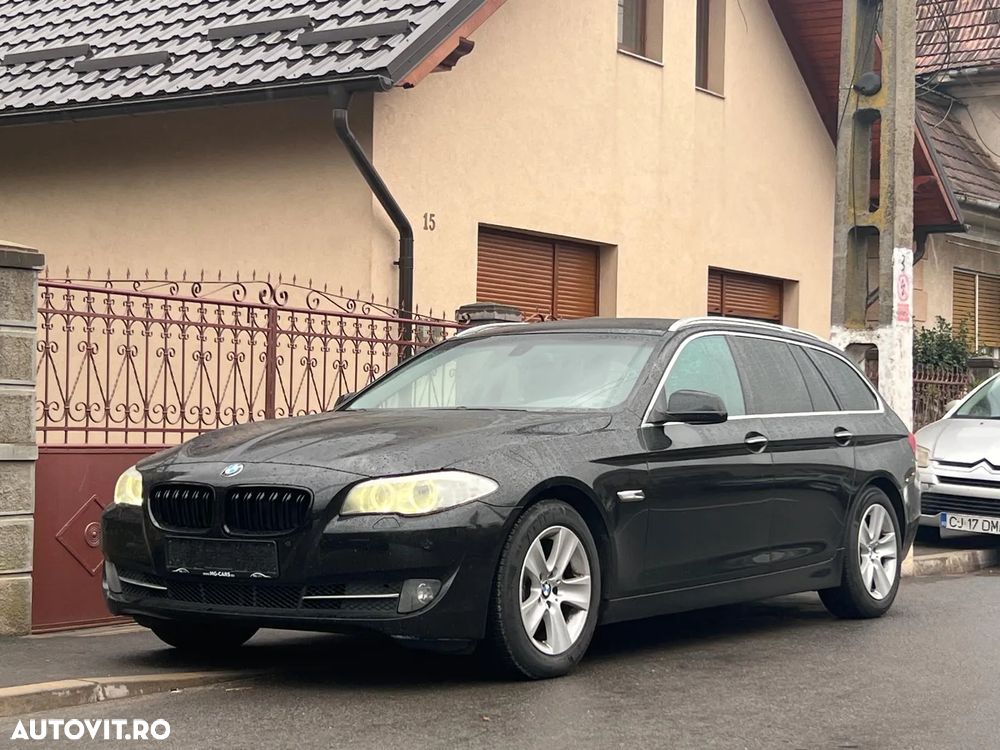 BMW Seria 5 525d Aut. Luxury Line - 2
