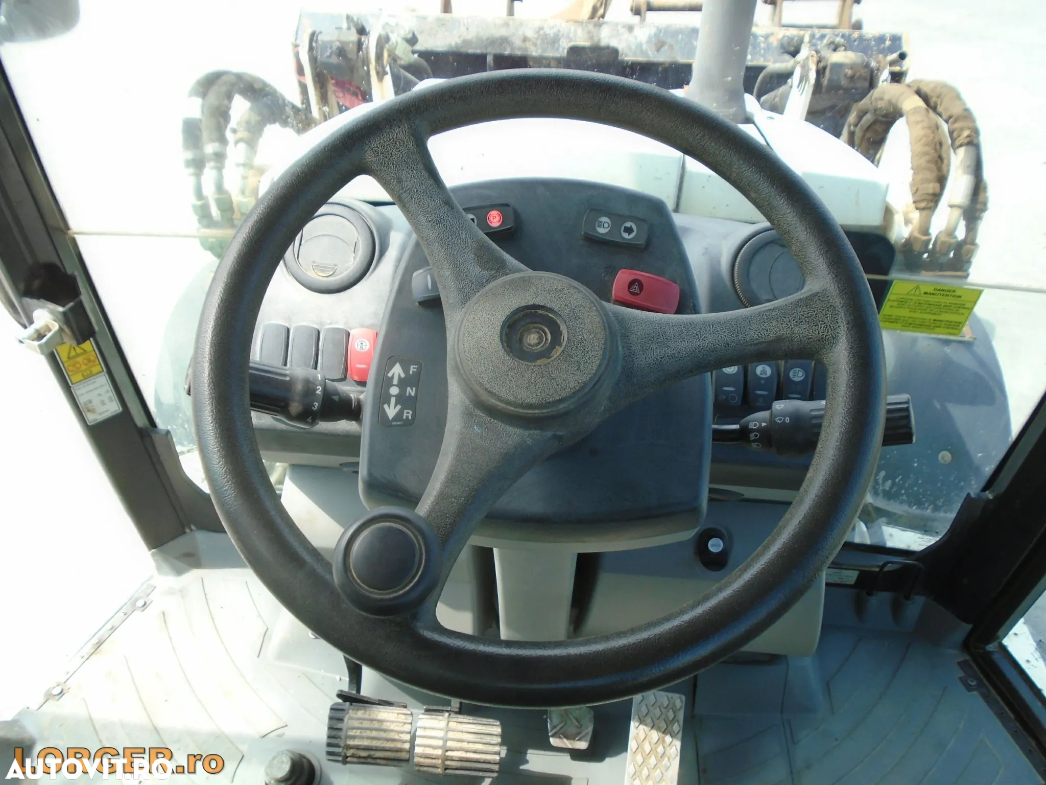 Caterpillar 432 F - 8
