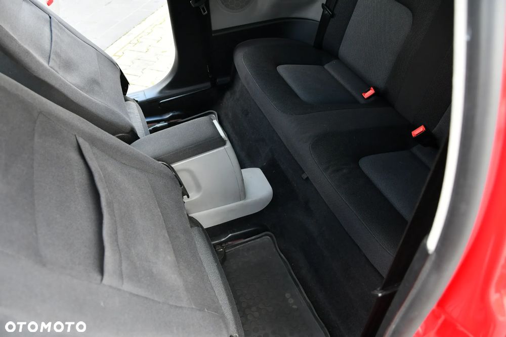 Volkswagen New Beetle 1.6 - 24