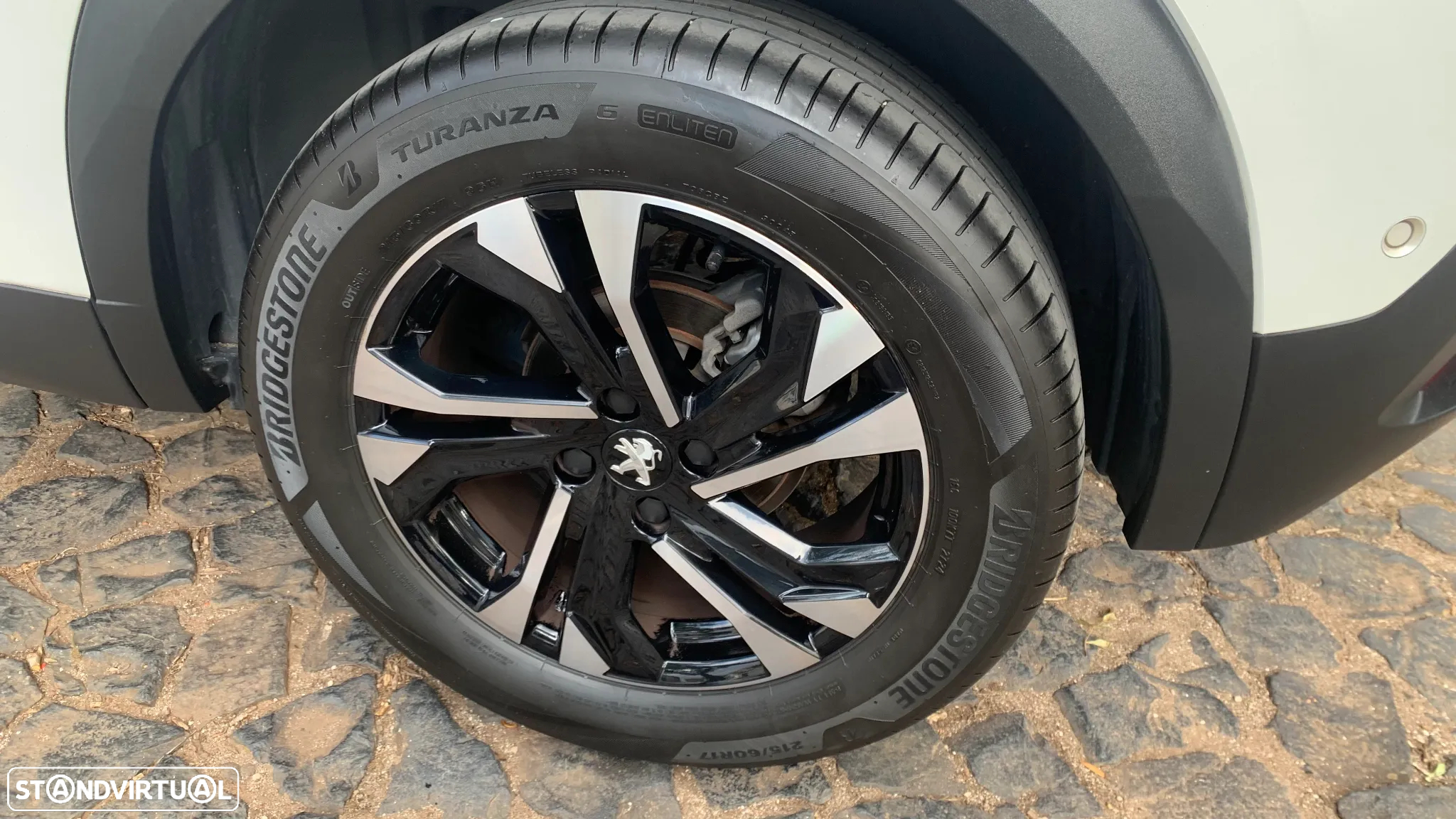 Peugeot 2008 1.5 BlueHDi GT - 16