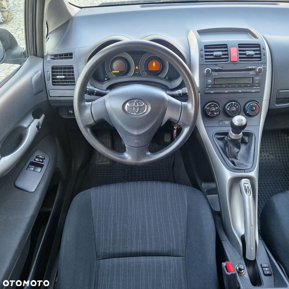 Toyota Auris 1.4 D-4D - 9