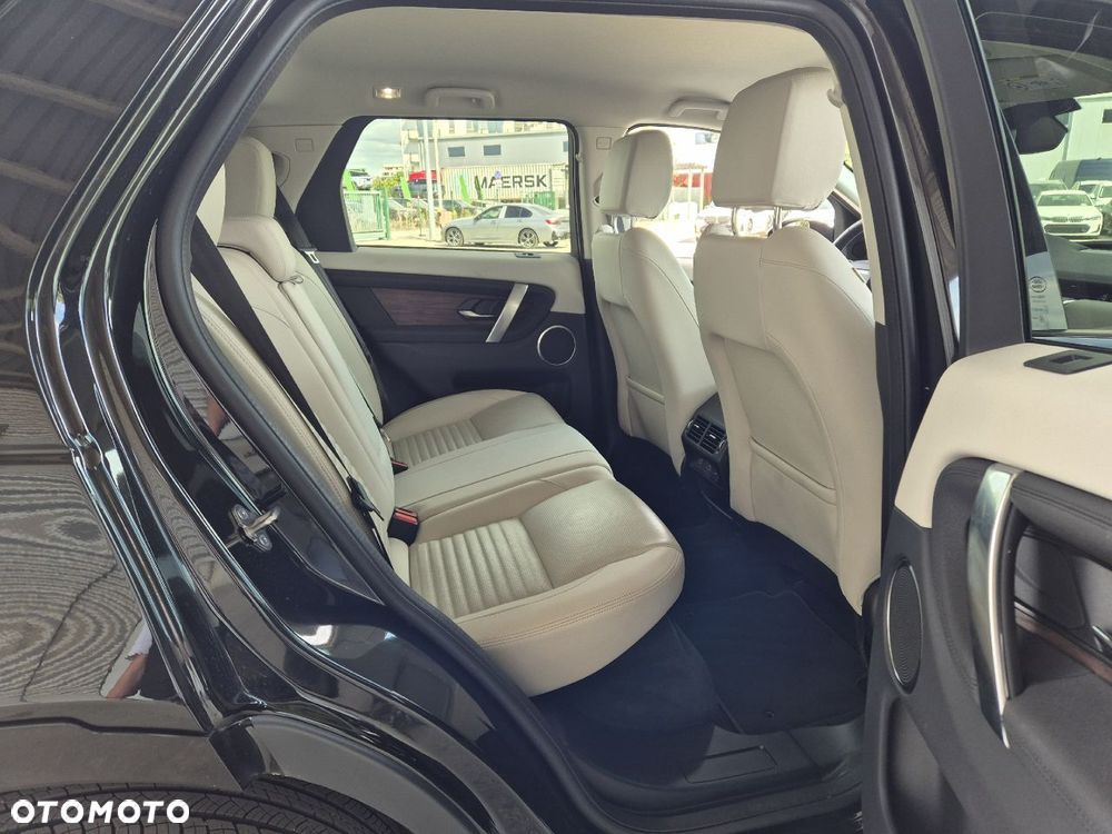 Land Rover Discovery Sport D200 - 15