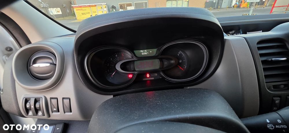 Renault Trafic - 8
