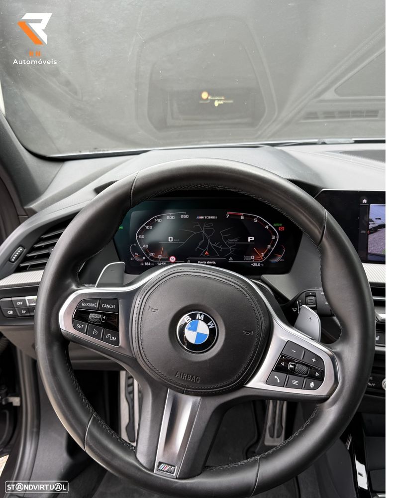 BMW M135i xDrive - 11