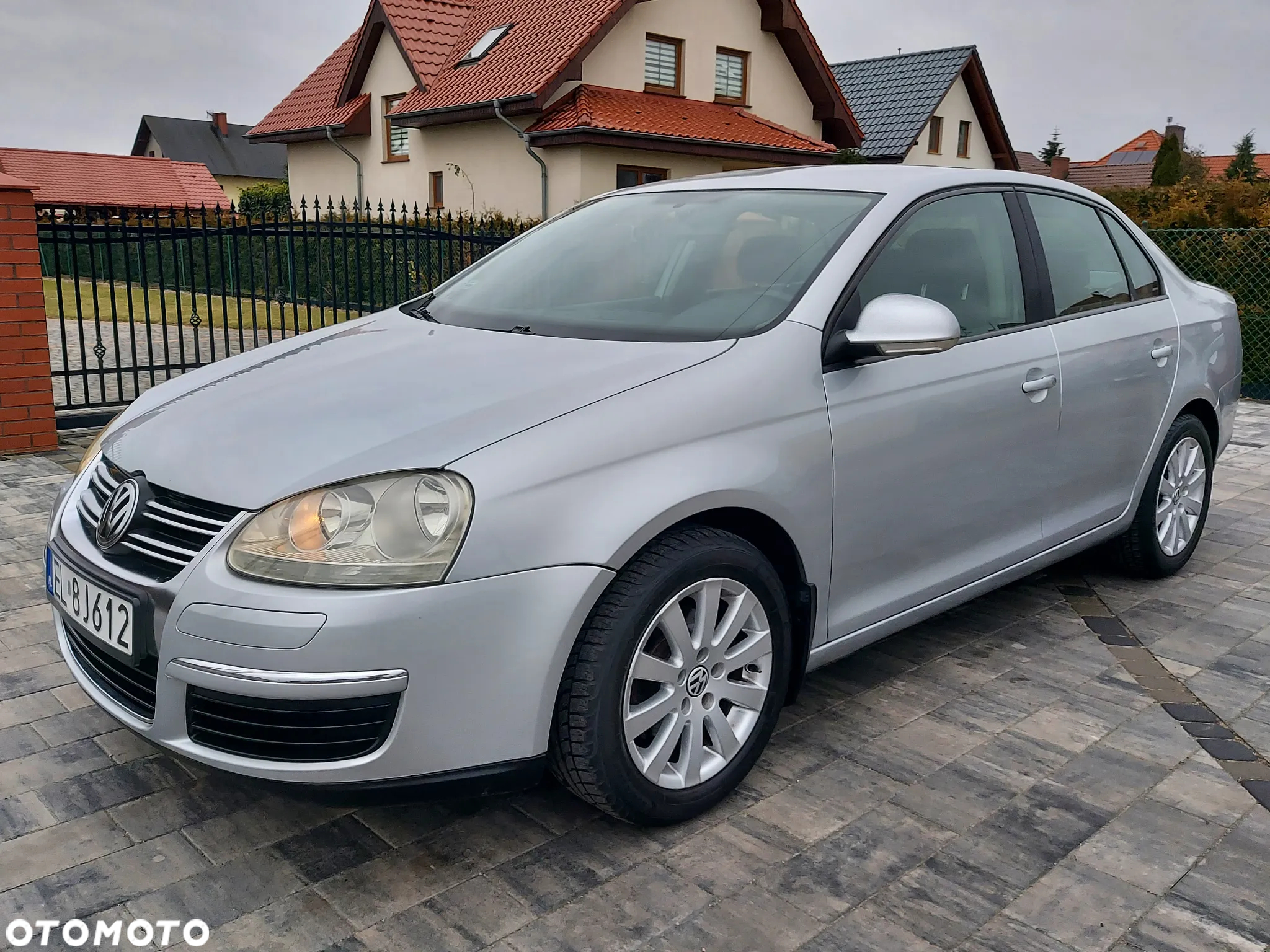 Volkswagen Jetta 1.6 Comfortline - 13