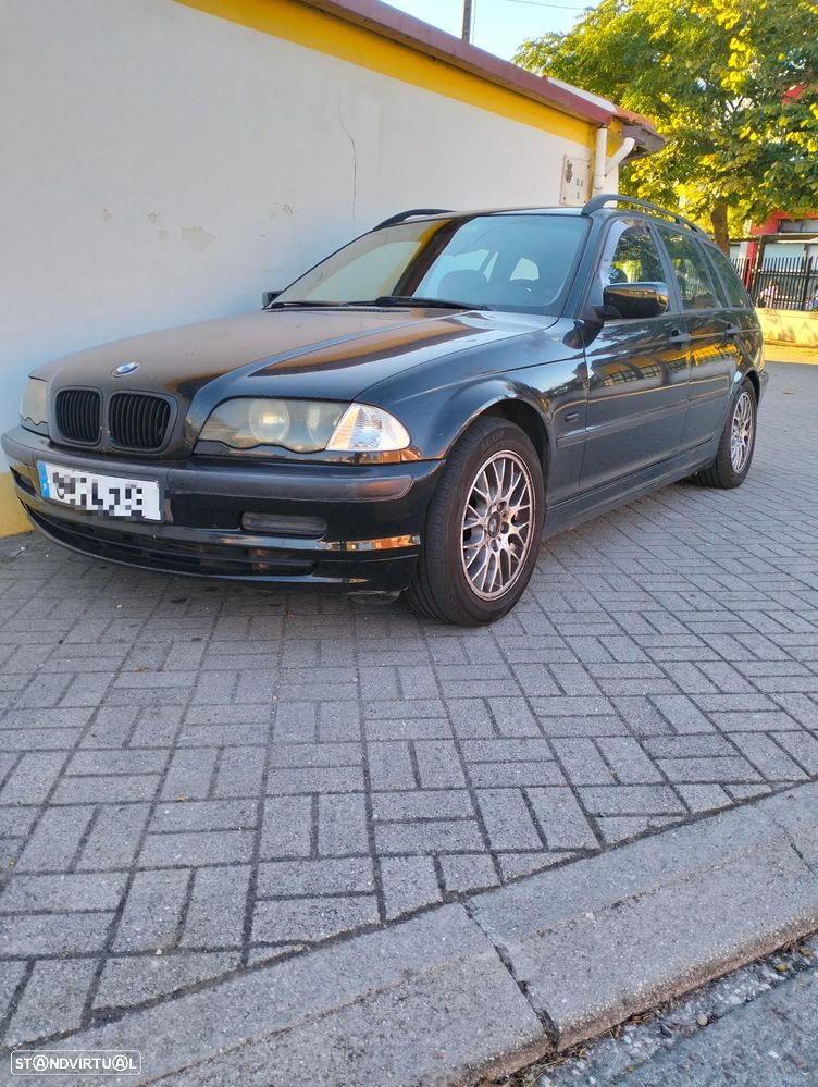 BMW 320