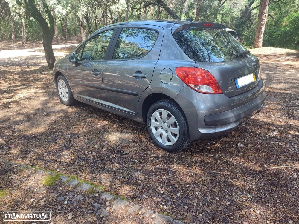 Peugeot 207 1.4 16V Active - 15
